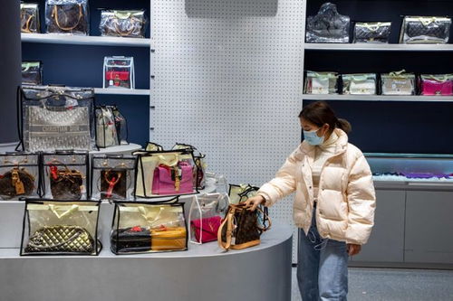 二手奢侈品社区店会是门好生意吗