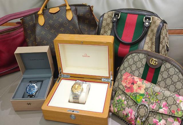苹果发布会最便宜新品来了:仅需98元 是一根挂绳